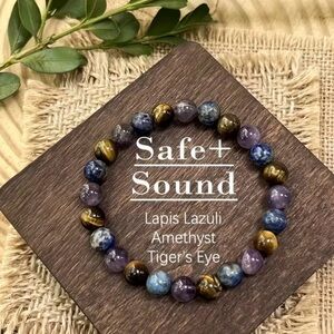 💎4/$20💎Lapis Lazuli, Amethyst & Tiger's Eye Beaded Bracelet